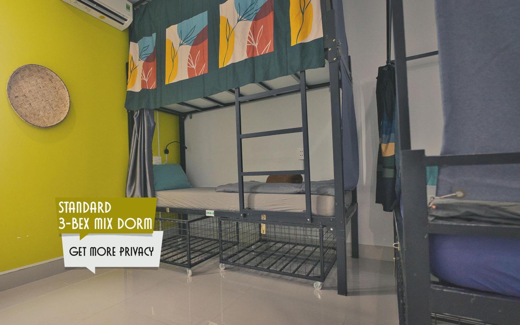 The Imperfect Downtown Hostel Хоян Екстер'єр фото